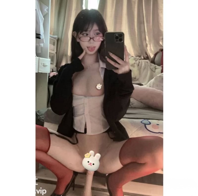【宥子oct9 iamyouyiii】网红福利资源分享预览图02