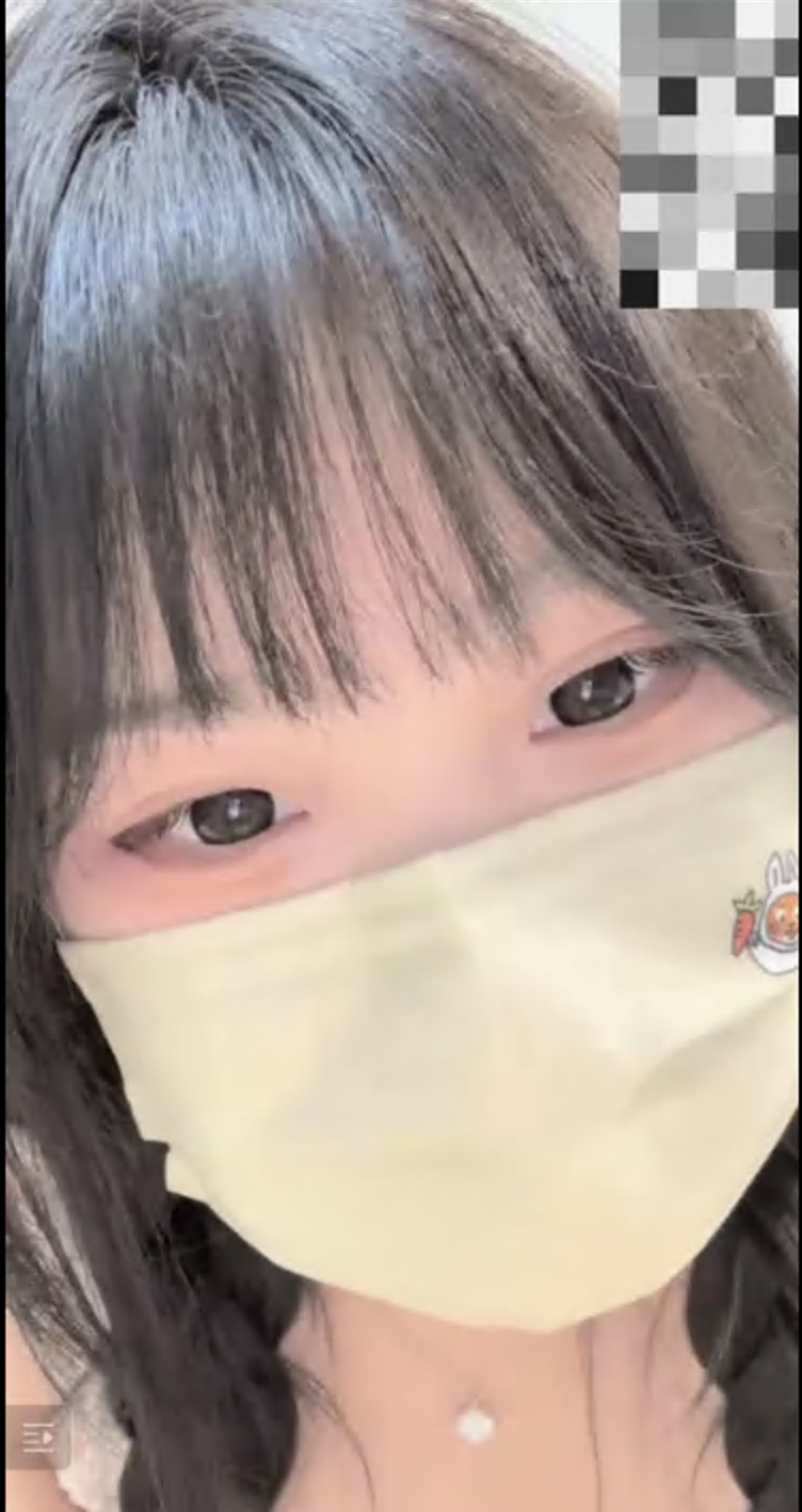 B站巨乳UP【火锅炖兔仔】预览图07