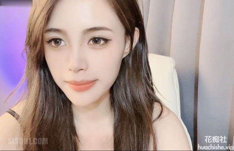 Stripchat高颜值混血芭比女主播【avaxiaolu】极品身材颜值 1.63G