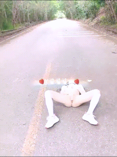 清纯小母狗萝莉 Y酱酱酱 小视频合集预览图13