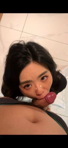 原档泄密流出 颜值美女圣诞节被调教预览图06