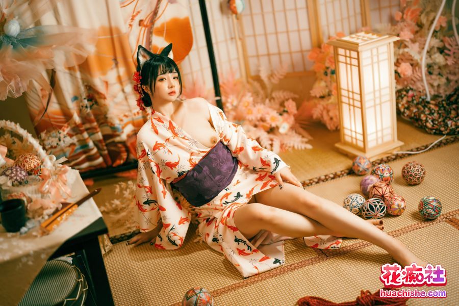 童颜巨乳 落落Raku 福利写真+视频预览图03