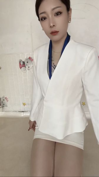 网红丝袜御姐极品少妇小梅 自慰啪啪预览图06