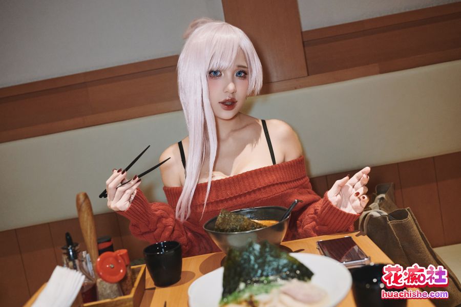 顶级高颜值福利姬puypuychan 各种Cos啪啪预览图06