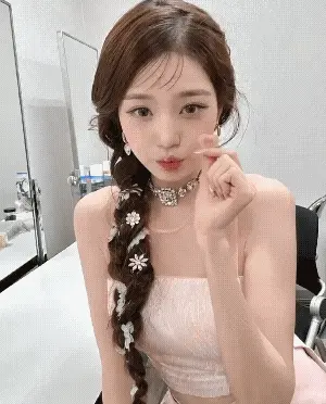 身体丰满去衣 图生视频预览图01