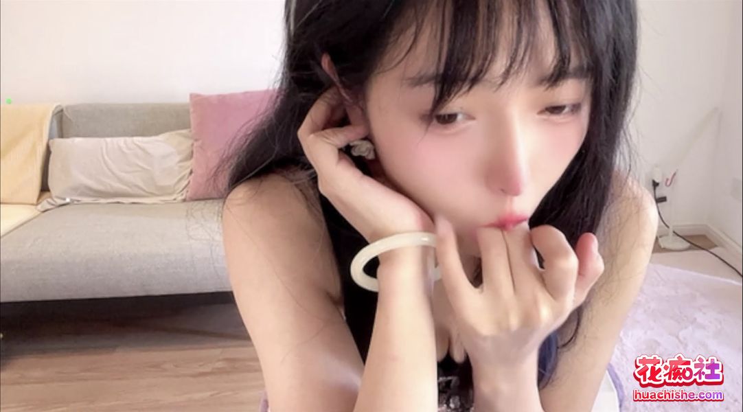 高颜值女同舌吻&美舌诱惑 合集预览图06