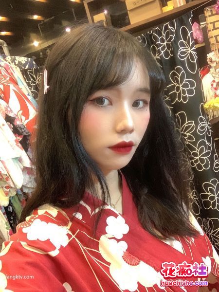 泄密 精选5套高颜值极品身材反差小姐姐预览图08
