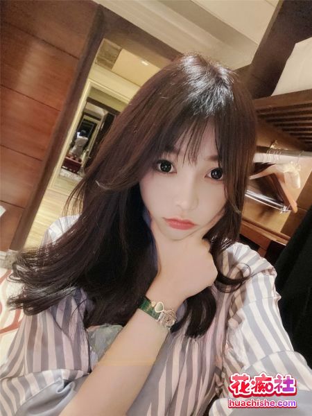 高颜值极品身材 芝芝Booty 榜一大哥3P预览图10