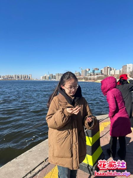 泄密流出❤️高校学霸美女穿情趣内衣和男友做爱预览图06