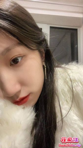 高颜值美女大学生王雨辰性爱泄密预览图02