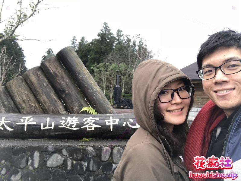 云盘露脸泄密 热恋情侣日常各种性爱视图曝光预览图06