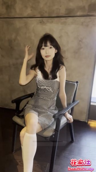 7月泄密 清纯学生妹和男友啪啪预览图01