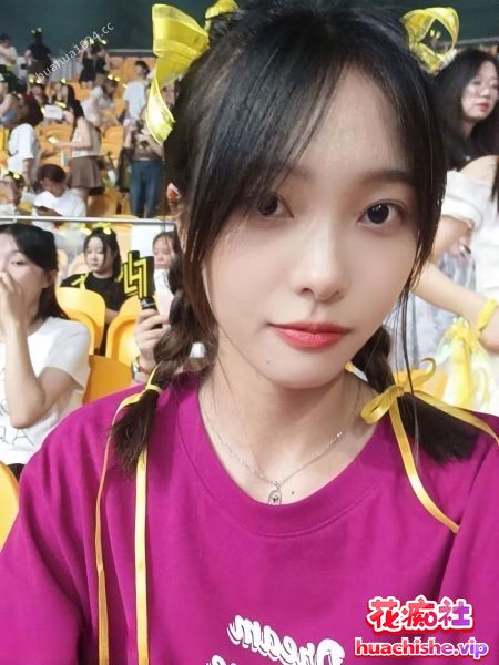 露脸高颜值小情侣啪啪预览图06