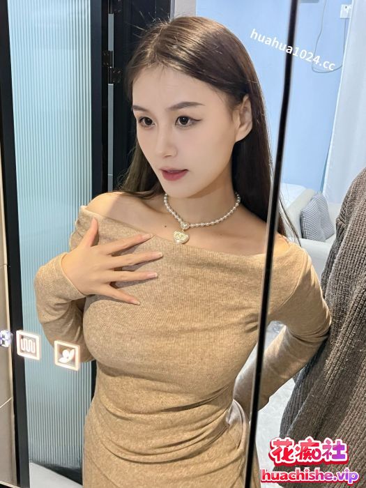 【极品泄密】两位超极品美女图影泄密预览图06
