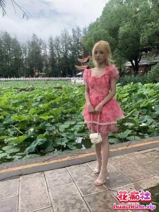 泄密 女大学生吕佳慧 被金主爸爸包养成小母狗预览图08