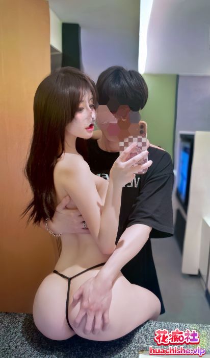 极品小仙女 A咪 被金主爸爸操到高潮翻白眼预览图09