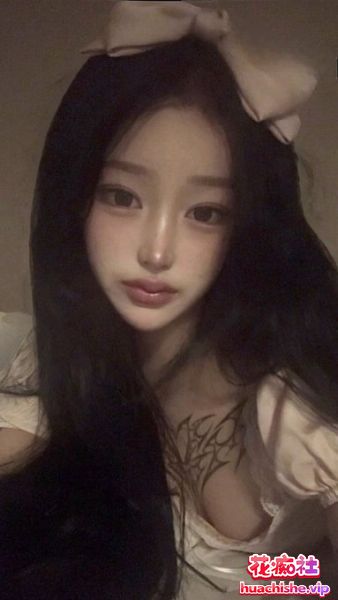 韩国模特小网红ixovever和肌肉小奶狗哈朗酒店啪啪预览图04