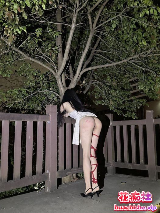 极品泄密 南京女大私拍被摄影师泄露预览图02