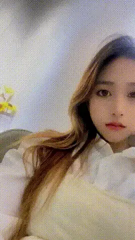 佳佳19 白领美乳学姐上班偷玩道具预览图03