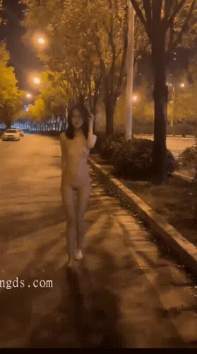 西萌工作室濑濑 美少女各种户外场景大胆露出预览图01