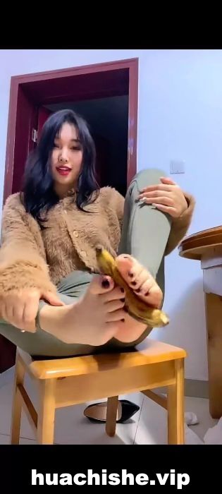 小x大王 御姐丝足系女王套路直播预览图10