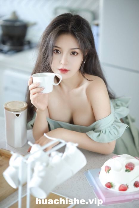 桃暖酱 写真合集预览图08