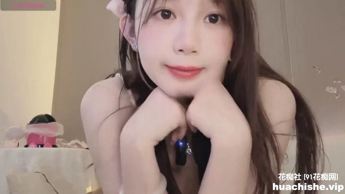 Stripchat魔鬼巨乳女神qqqq0808 直播预览图08
