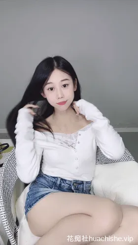 骚辣惹火俏佳人 哥哥叫我乖乖 长腿制服自慰预览图18