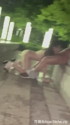 TonyJ和贝贝 清纯女神各种场所极限露出预览图17