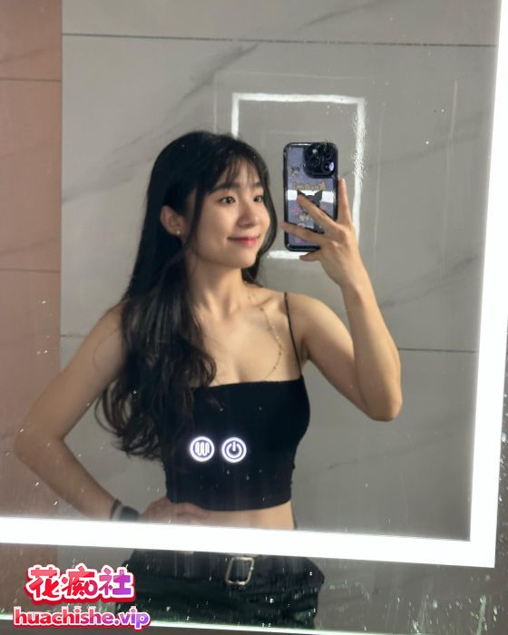 抖音百万粉丝巨乳大奶网红sunny77/宝贝77 资源预览图03