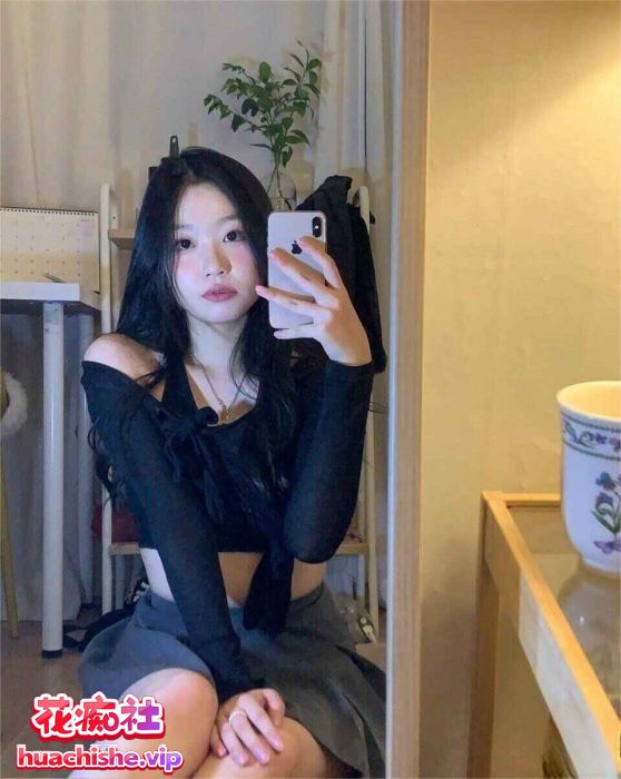 OnlyFans亚裔小美女yumi_03 脸穴同框自慰做爱福利视频预览图08