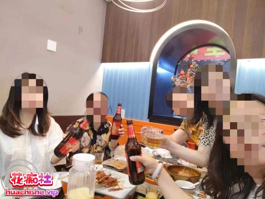 海角大神 梦想三飞姐妹花 资源预览图05