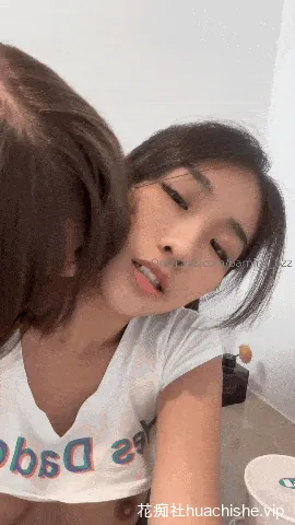 Ada822/barniny_8zz 大尺度露脸私拍预览图05