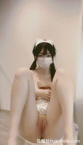 菠萝果酱 超粉双马尾校花大秀预览图09