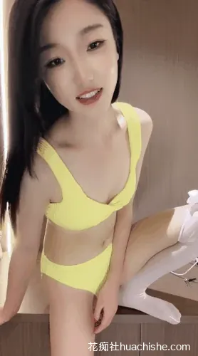 葡萄小野猫 美女调教颜射口爆预览图09