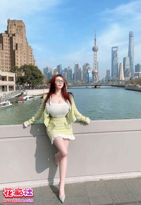 爆乳百万网红 戴允祺 大尺度预览图05