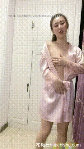 颜颜宝贝 性感制服诱惑跳蛋肛塞自慰预览图02
