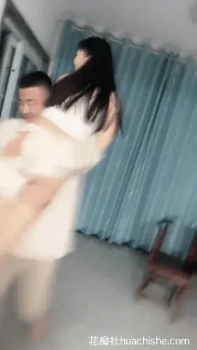 极品浪浪 倒立嗦屌双飞乱交啪啪预览图09