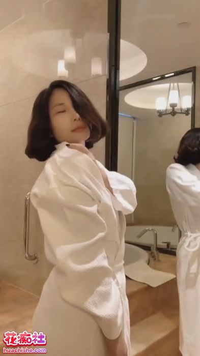 对雯着迷 反差自慰直播视频预览图07