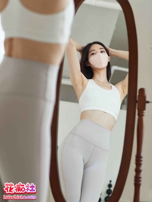 伊芙琳Evelyn이블린 性感穿搭瑜伽裸舞预览图16