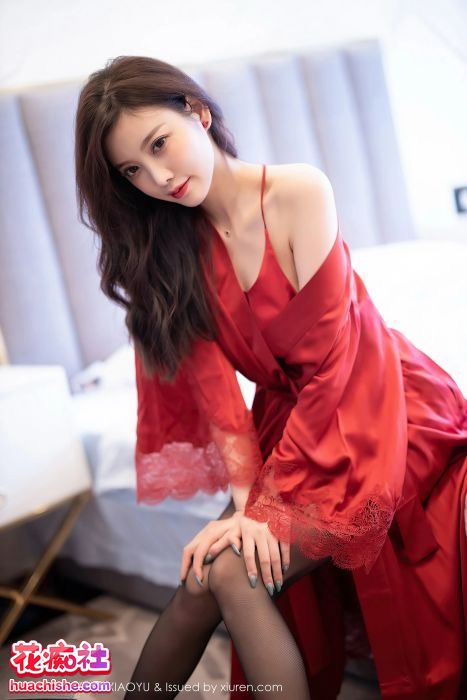 杨晨晨 内购版+私拍套图写真预览图05